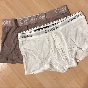 Calvin Klein Underwear Trunks Size Medium (2 pieces)